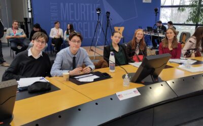 Des élèves du lycée participent à une simulation de COP Climat au Conseil départemental
